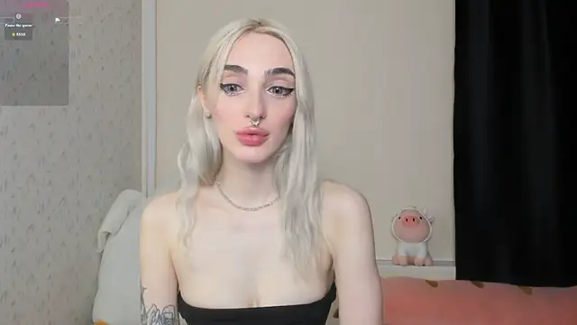 succubantra live webcam show