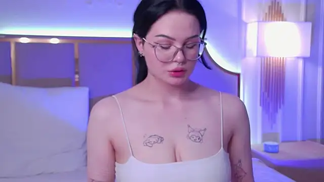 CindyMil live webcam show