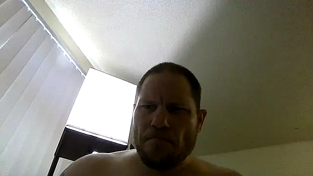 Alwayshard421 live cam on StripChat