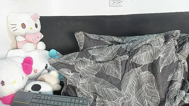 eirlysx (F teen) - cum pussy