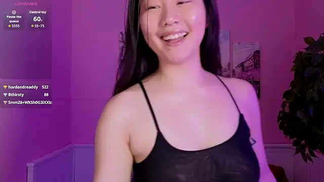 Inari_Okami_ live webcam show
