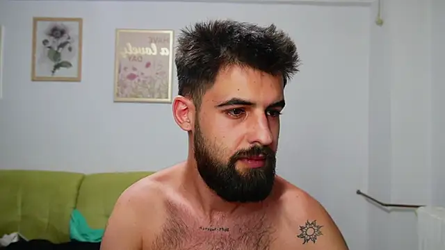hairyrobxxx - HairyRobxxx's free webcam - UK Sex Cams
