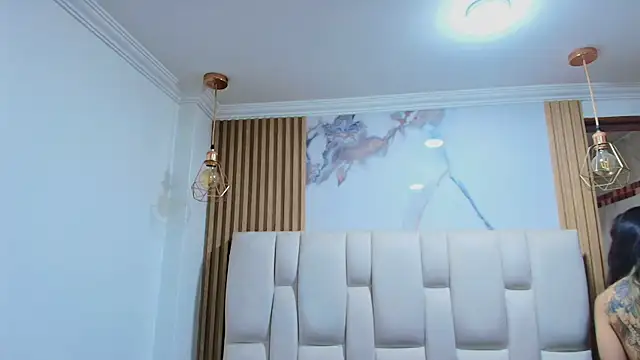 Naughty_Kittenm webcam