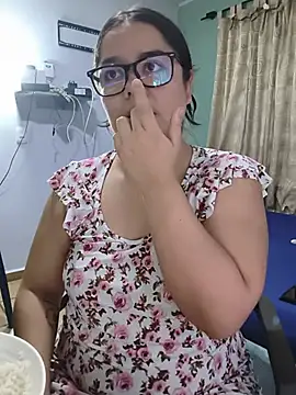 saenz_eymi - Saenz_eymi's free webcam - UK Sex Cams