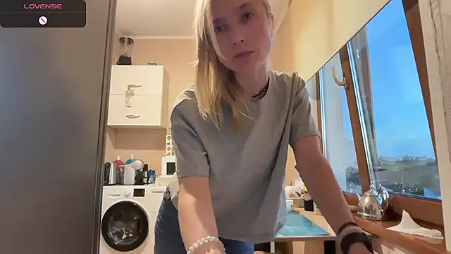 angeljeni - AngelJeni's free webcam - UK Sex Cams