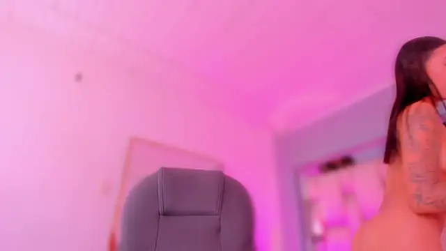 AishaKassandra webcam