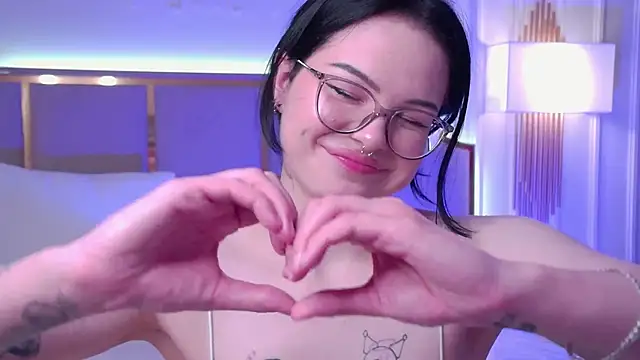 CindyMil webcam