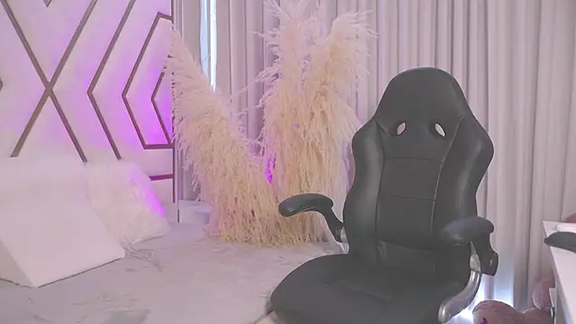 SarahGrey_18
