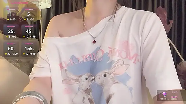 IvyMiss102 live webcam show
