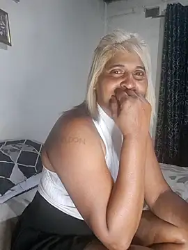 Goodgirlsue_77 webcam