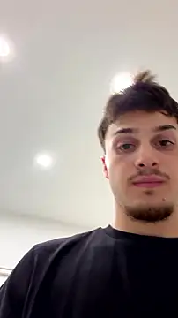 NaplesGuy04 live webcam show