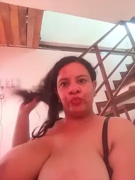 lapatronav2026 live cam on StripChat