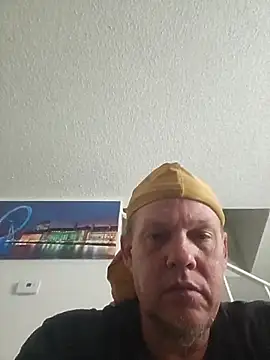 yourMasterisBored webcam