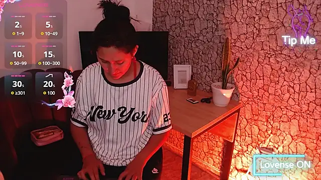 eyes_moonn webcam