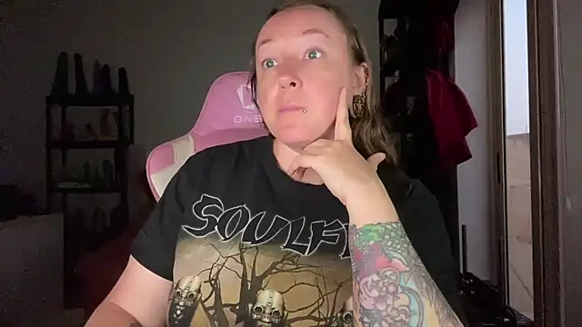 kisicaxx webcam