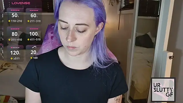 ursluttygf live webcam show