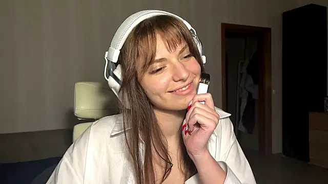 LorinaSpero live webcam show