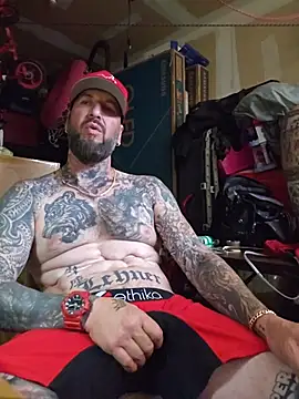 Beardedtattood live sex cam