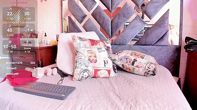 annie_vega17_ webcam