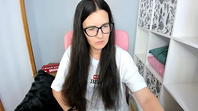 nadiaxlove (F milf) - Make my Day ! :)