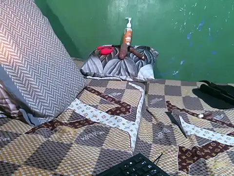 toiletplaybarbiedoll (Ask my age) - TOILET PLAY DIRTY FISTING MESSY SHOW