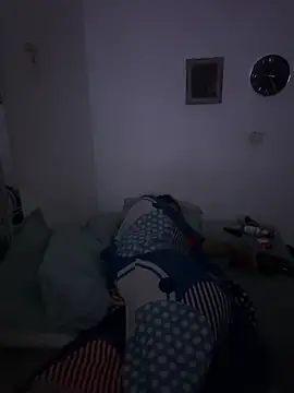 bigdick211292 live cam on StripChat