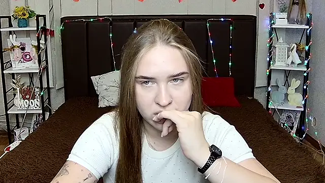 LauraHlot