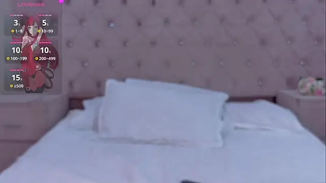 ZarinaWynne webcam