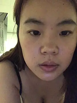 qingti520-18girl webcam