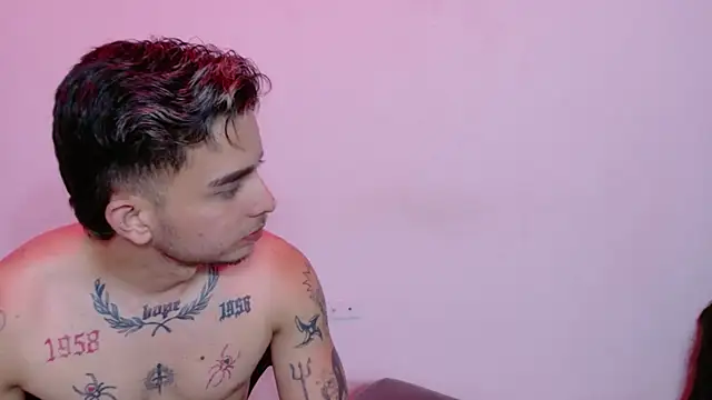 AliceandMax webcam