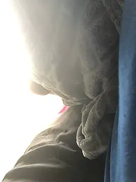 theprettysoles webcam