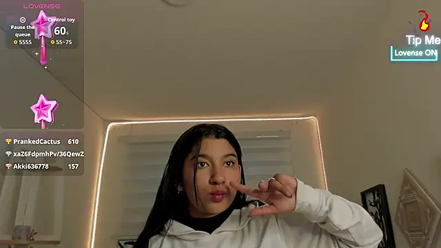 Aurora_Blazee webcam