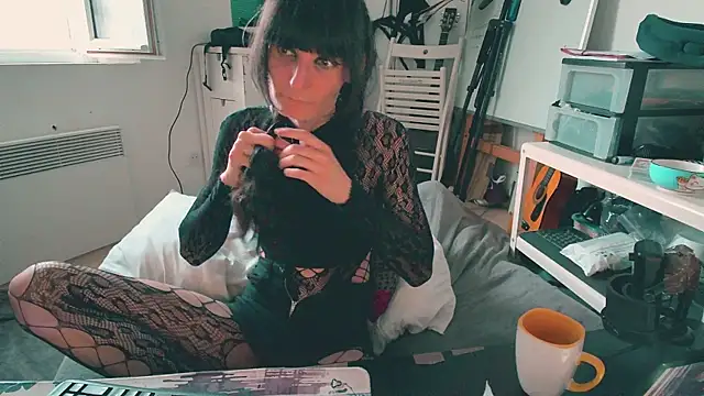 ceriselapine - CeriseLapine's free webcam - UK Sex Cams