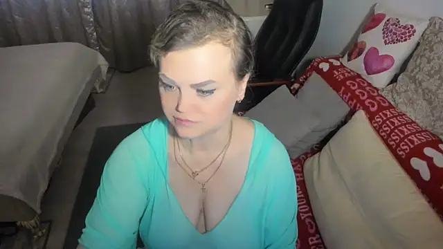 MildMature live webcam show