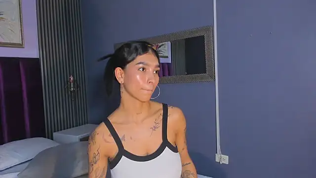 LauraAristizabal live webcam show