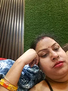 SHANVII live webcam show