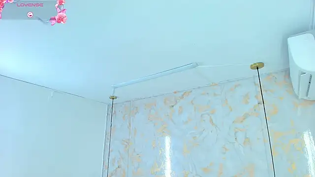 ariannaruiz webcam