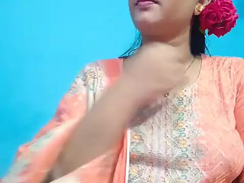 Adhiti_1 live webcam show