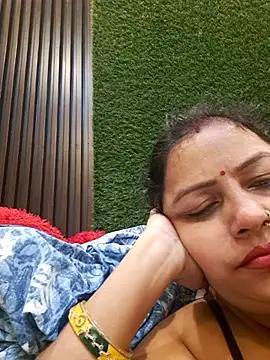 shanvii (F milf) - Open show