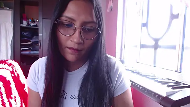 leah-666 webcam