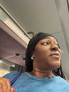 GirthGoddessCoco live webcam show