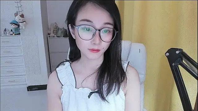 NIAN-er live cam on StripChat