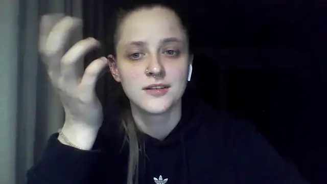 LeaWetGirl webcam