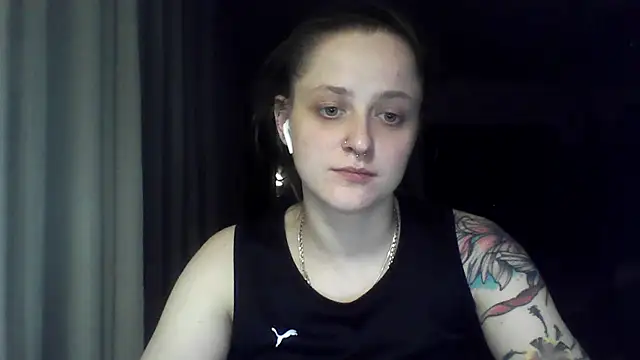 LeaWetGirl webcam