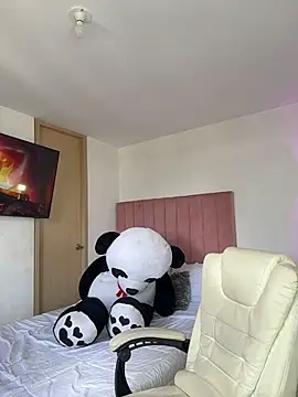 Janettcruz live webcam show
