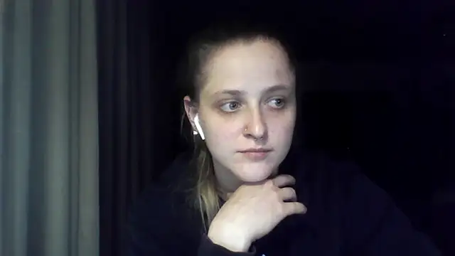 LeaWetGirl webcam