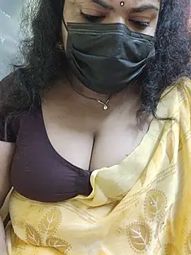 Floraa-Queen live webcam show