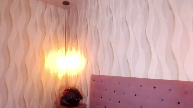 Milf_NaomiBraunx