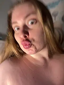 denimilkyyyyy (F young) - BOTH WET HOLES CLOSE UP DOGGY POSE FOR U