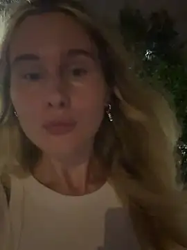 SiaLater live webcam show